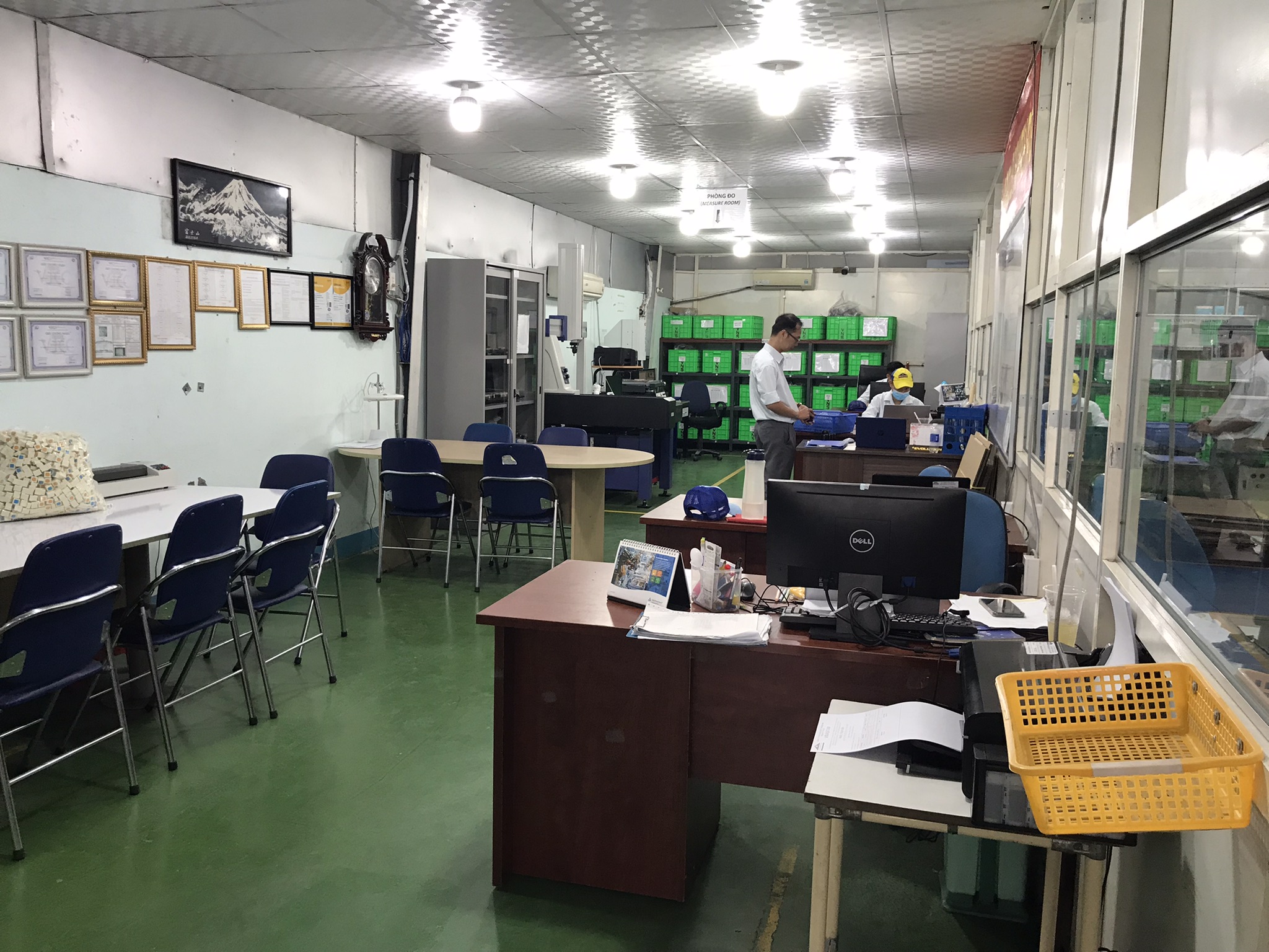 office (3).JPEG